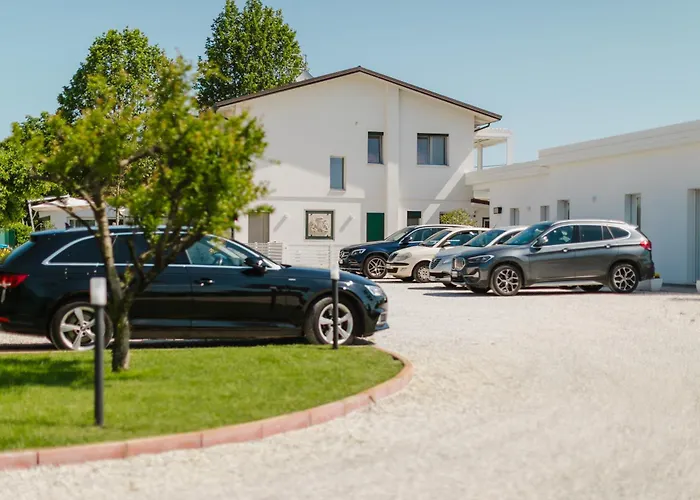 I Delfini - Natural 4* تْشيزيناتيكو