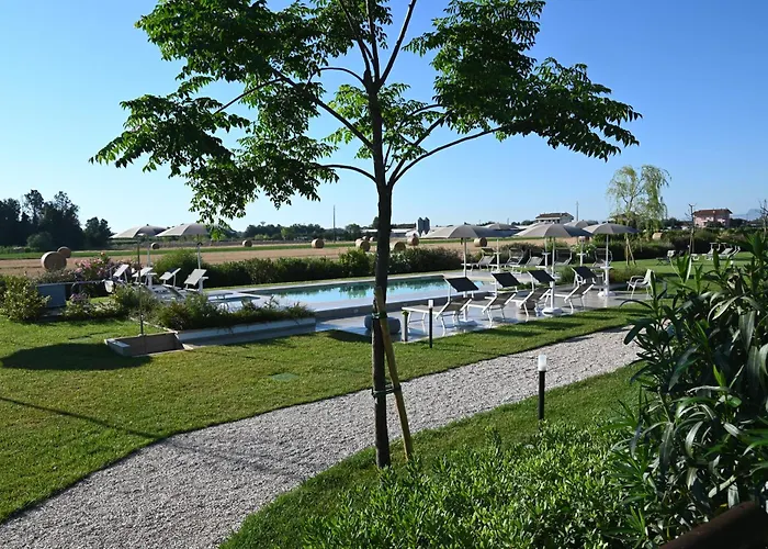 I Delfini - Natural 4*